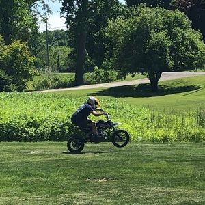 Meet your Posher, Thomas